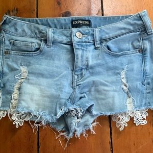 Express shortie distressed denim shorts
